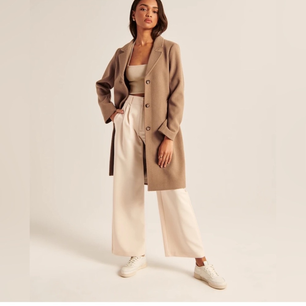 Like new Abercrombie Wool Blend Dad’s Coat - Camel - Size Medium